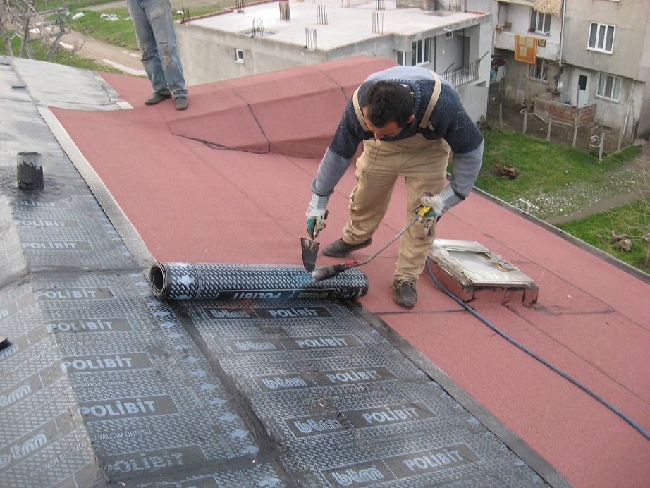 Esentepe EPDM Kauçuk Çatı – düz çatıda arduvazlı bitümlü membran serimi Esentepe EPDM Kauçuk Çatı – düz çatıda arduvazlı bitümlü membran serimi